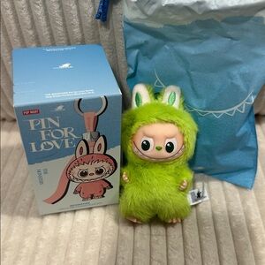 “V”Pin For Love Series (L-Z) Green Labubu.PopMart.New. Box opened to verify.